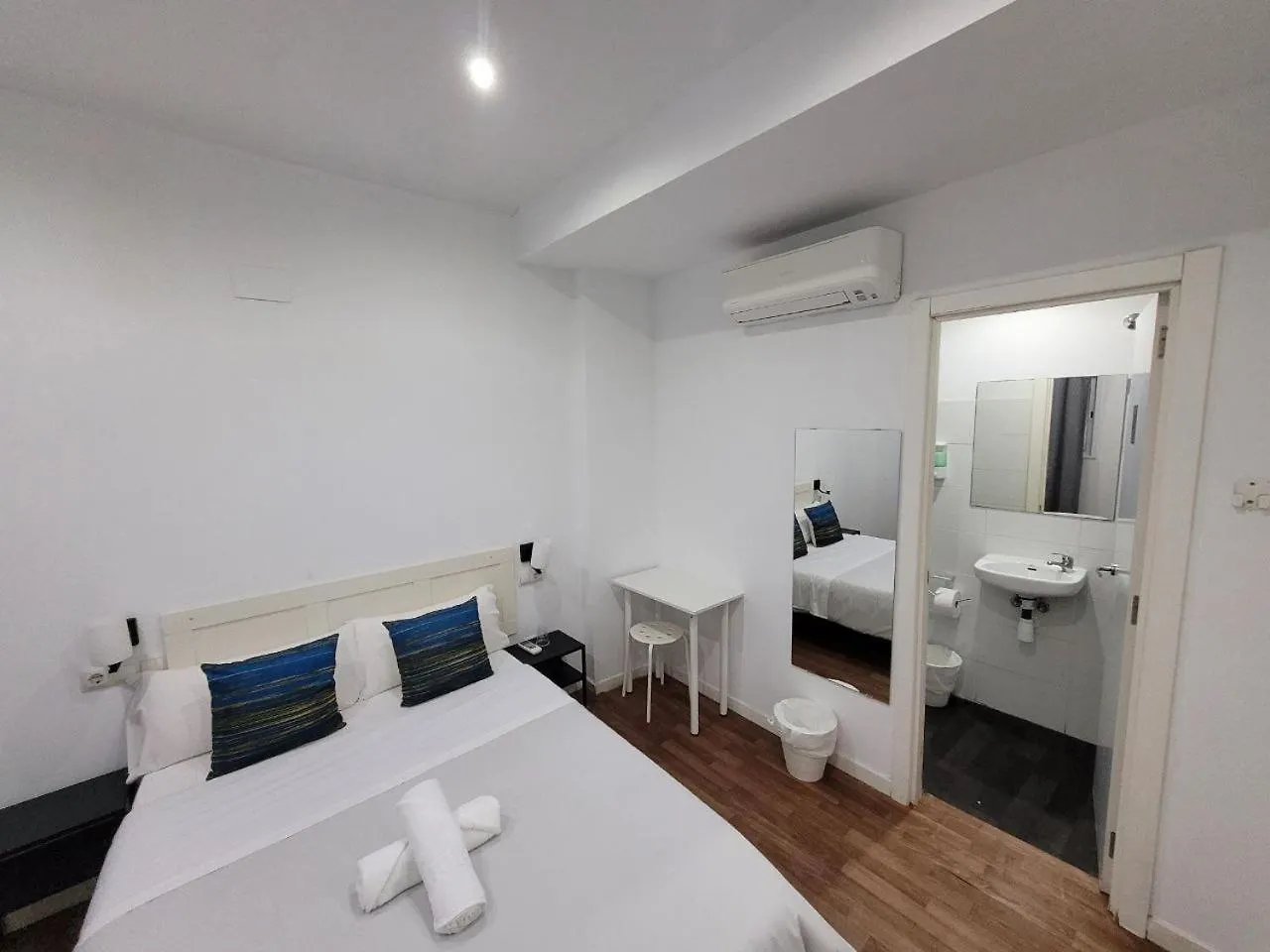 Ayz Frailes - Auto Check-In Property (Adults Only) Málaga