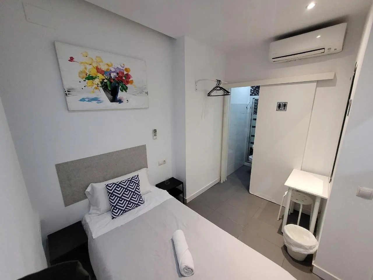 Ayz Frailes - Auto Check-In Property (Adults Only) Málaga Pensión