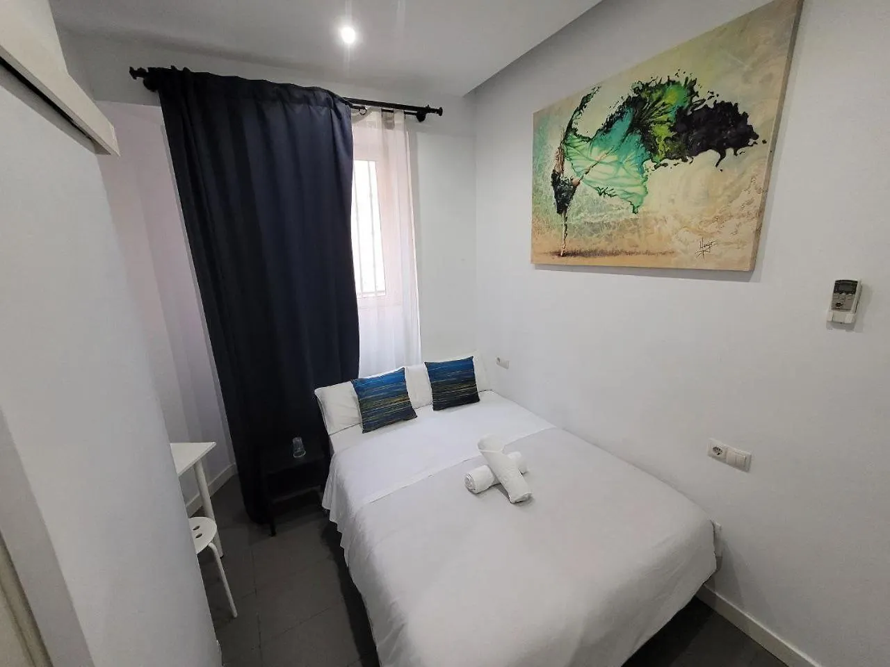 *** Pensión Ayz Frailes - Auto Check-In Property (Adults Only) Málaga España