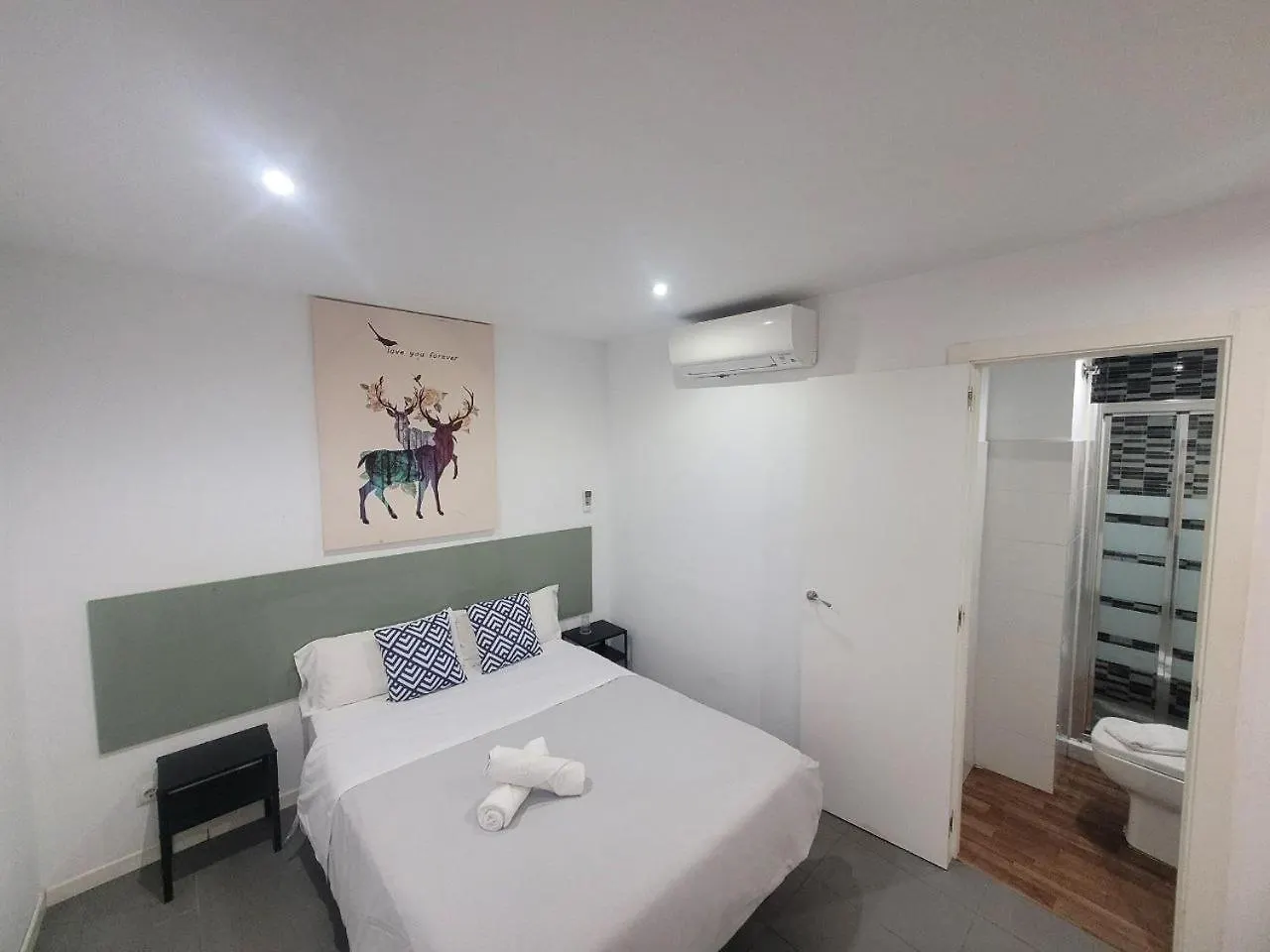 Ayz Frailes - Auto Check-In Property (Adults Only) 马拉加 3*,