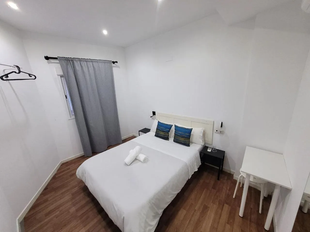 Ayz Frailes - Auto Check-In Property (Adults Only) 马拉加